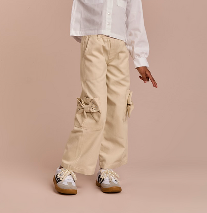 Calça Infantil Wide Leg Cargo Sarja Laços Bege - Gabriela Aquarela