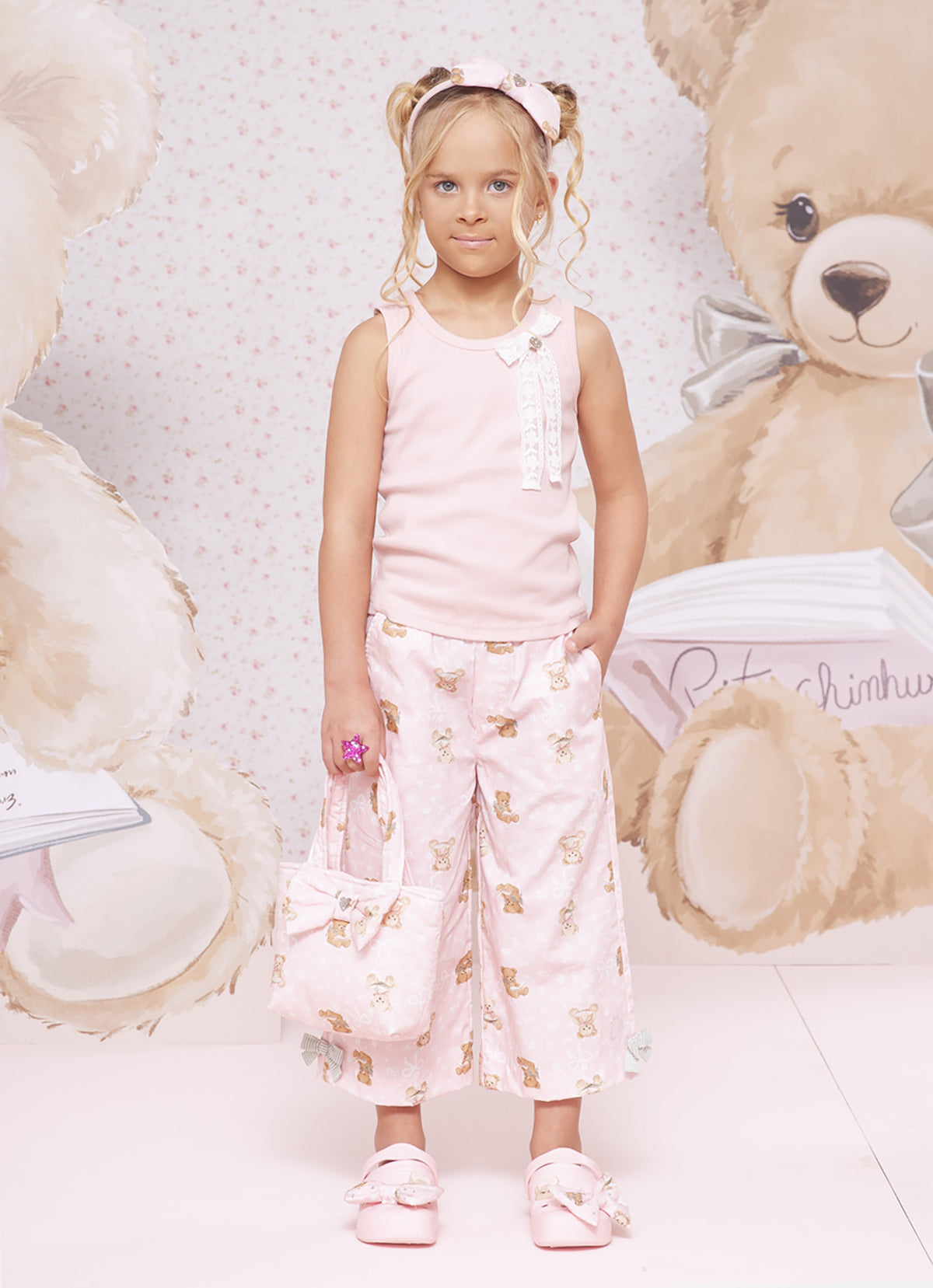 Conjunto Infantil Regata Com Laço de Renda e Calça Pantacourt Algodão Estampa Ursinhos - Pituchinhus