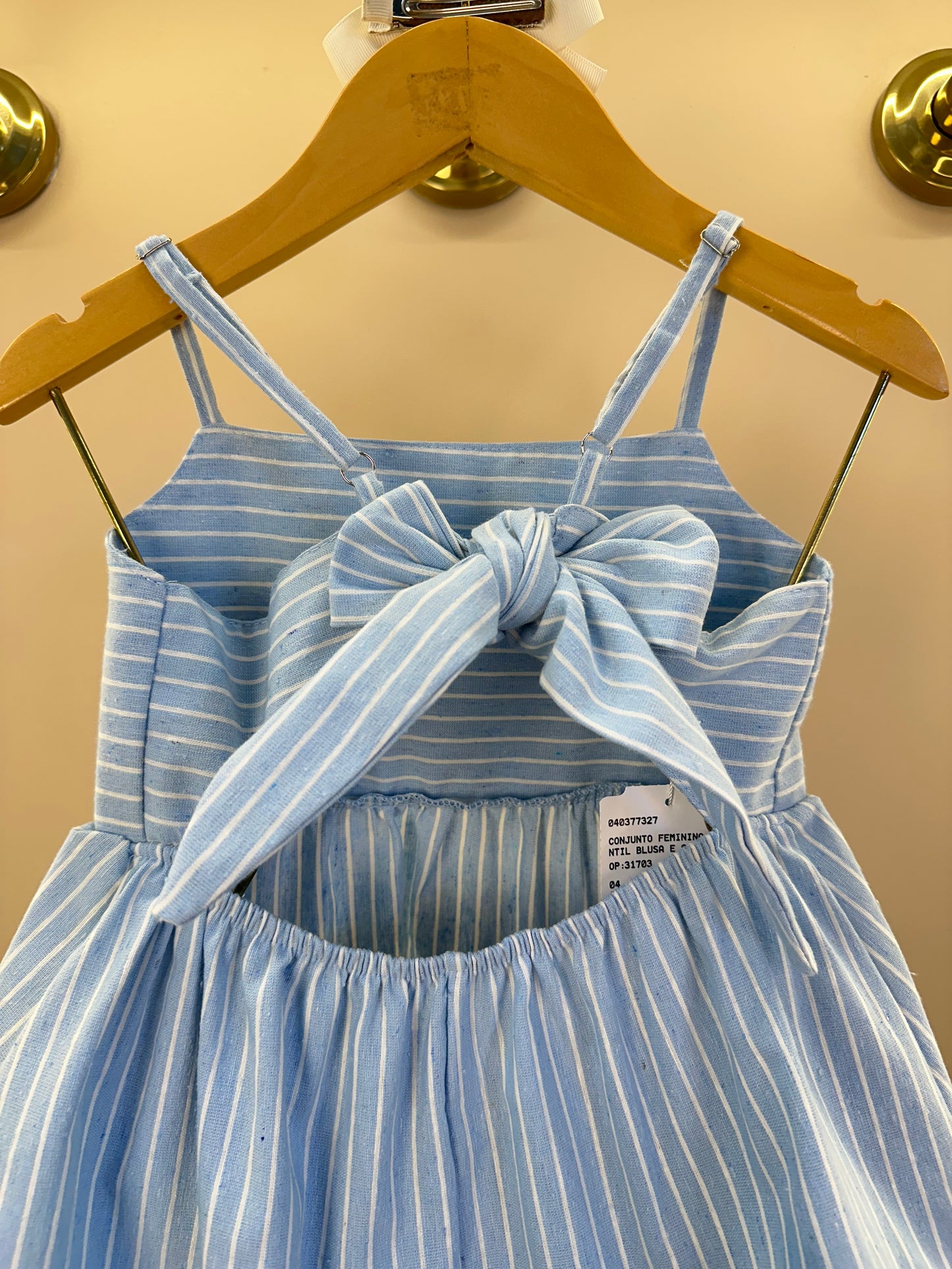 Conjunto Infantil Blusa Alças Com Regulador e Shorts Com Cós