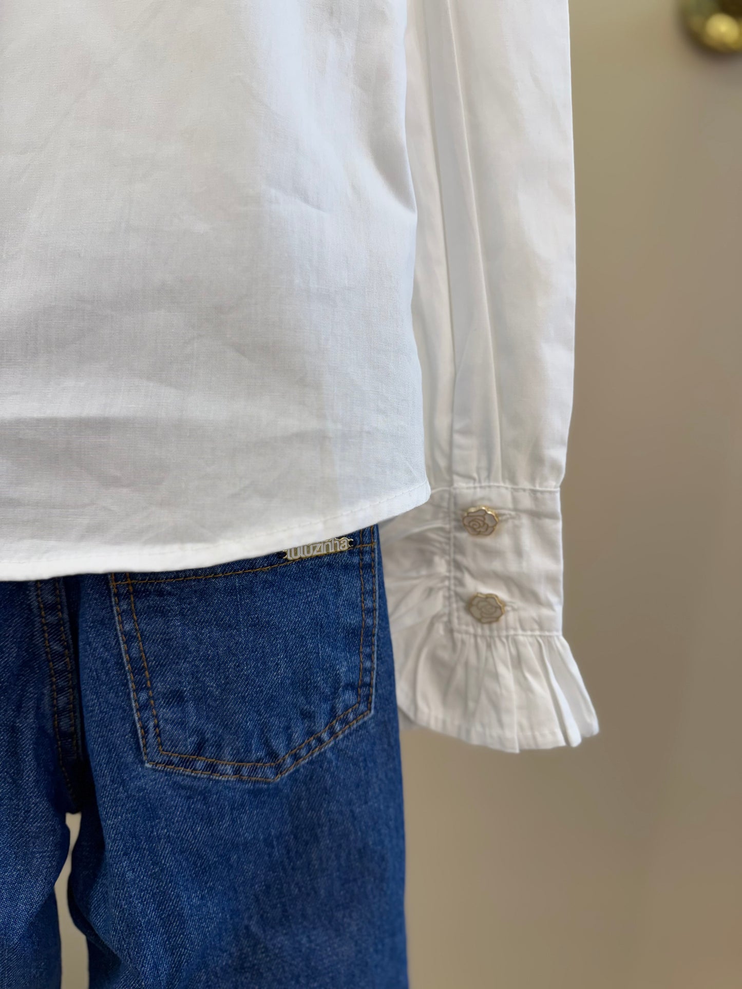 Conjunto Infantil Camisa Branca Algodão e Calça Jeans Bordada Flores Brancas - Luluzinha
