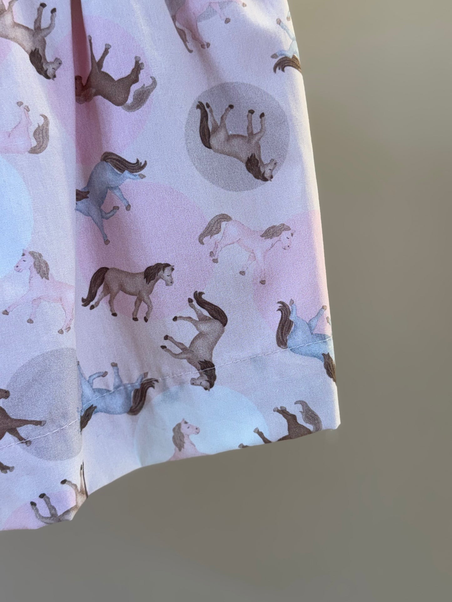 Shorts Infantil Algodão Cavalinhos Rosa - Pituchinhus