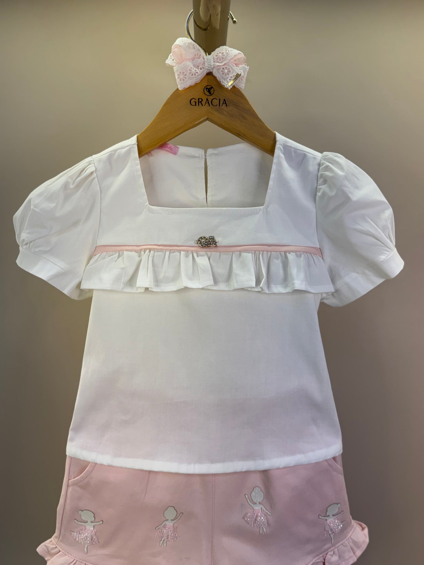 Conjunto Infantil Short Bailarinas E Blusa Bata Em Tricoline Off White - Gabriela Aquarela