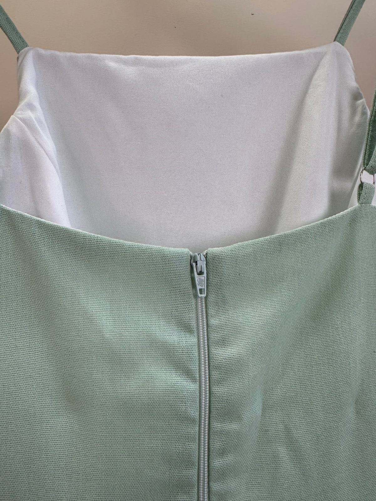 Vestido Teen Com Alças Finas e Saia Evasê - Vanilla Cream