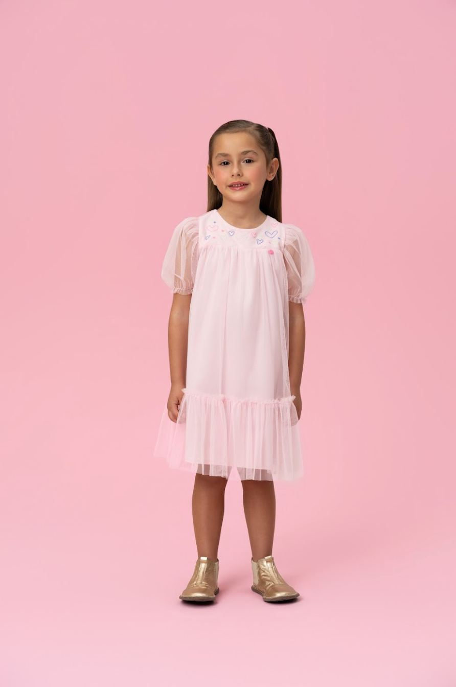Vestido Infantil Trapézio Busto Bordado Corações Rosa - Mon Sucré