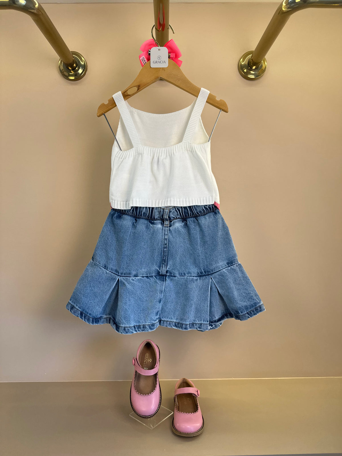 Conjunto Infantil Blusa Tricot Cerejas e Saia Jeans Pregas Com Pingente - Momi