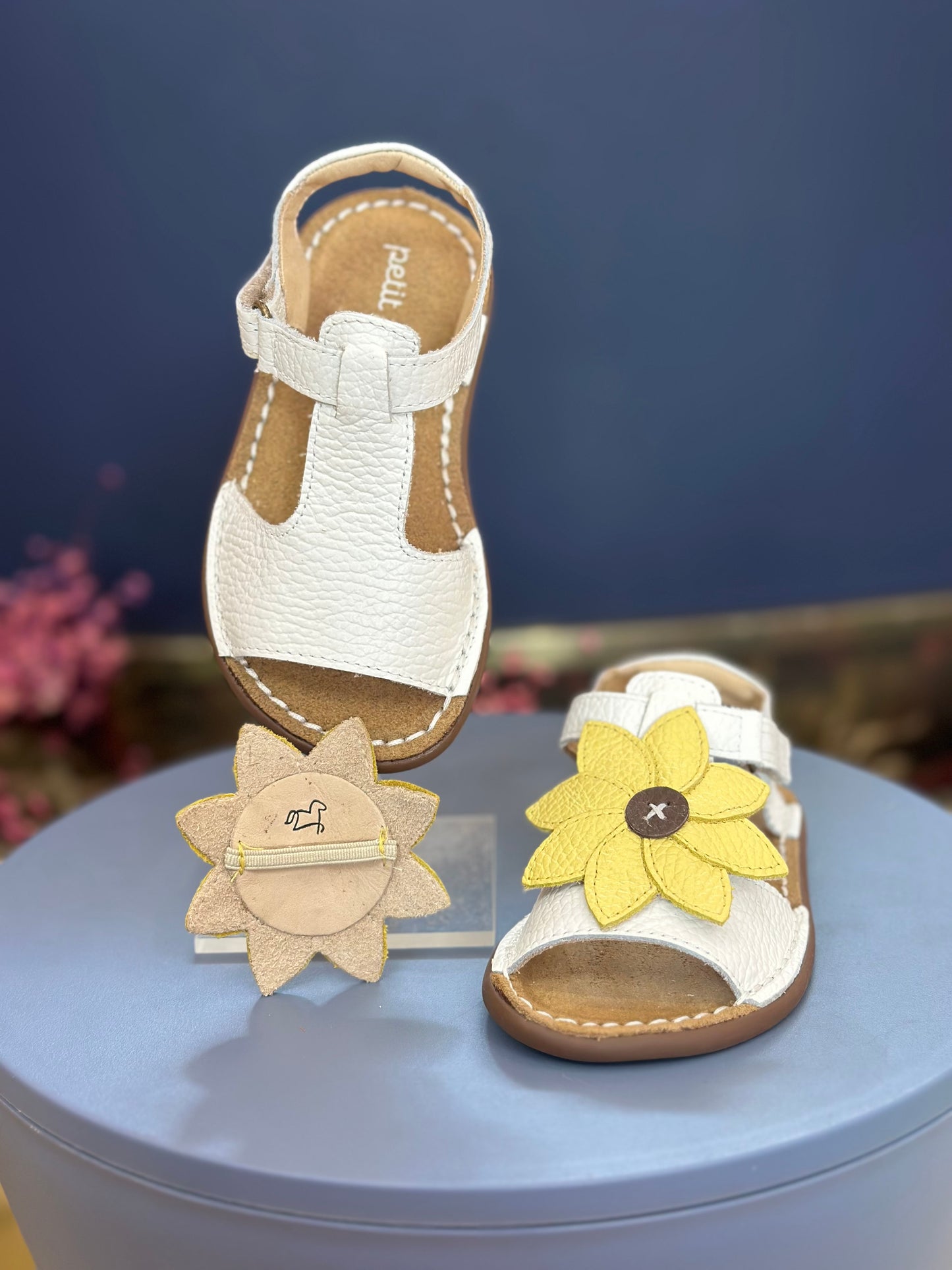 Sandália Infantil Carrossel Blanche Flor Margarida - Petit Cheval
