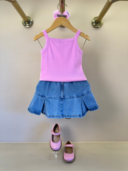 Conjunto Infantil Regata Rosa Com Cerejas e Saia Jeans Pregas Com Pingente - Momi