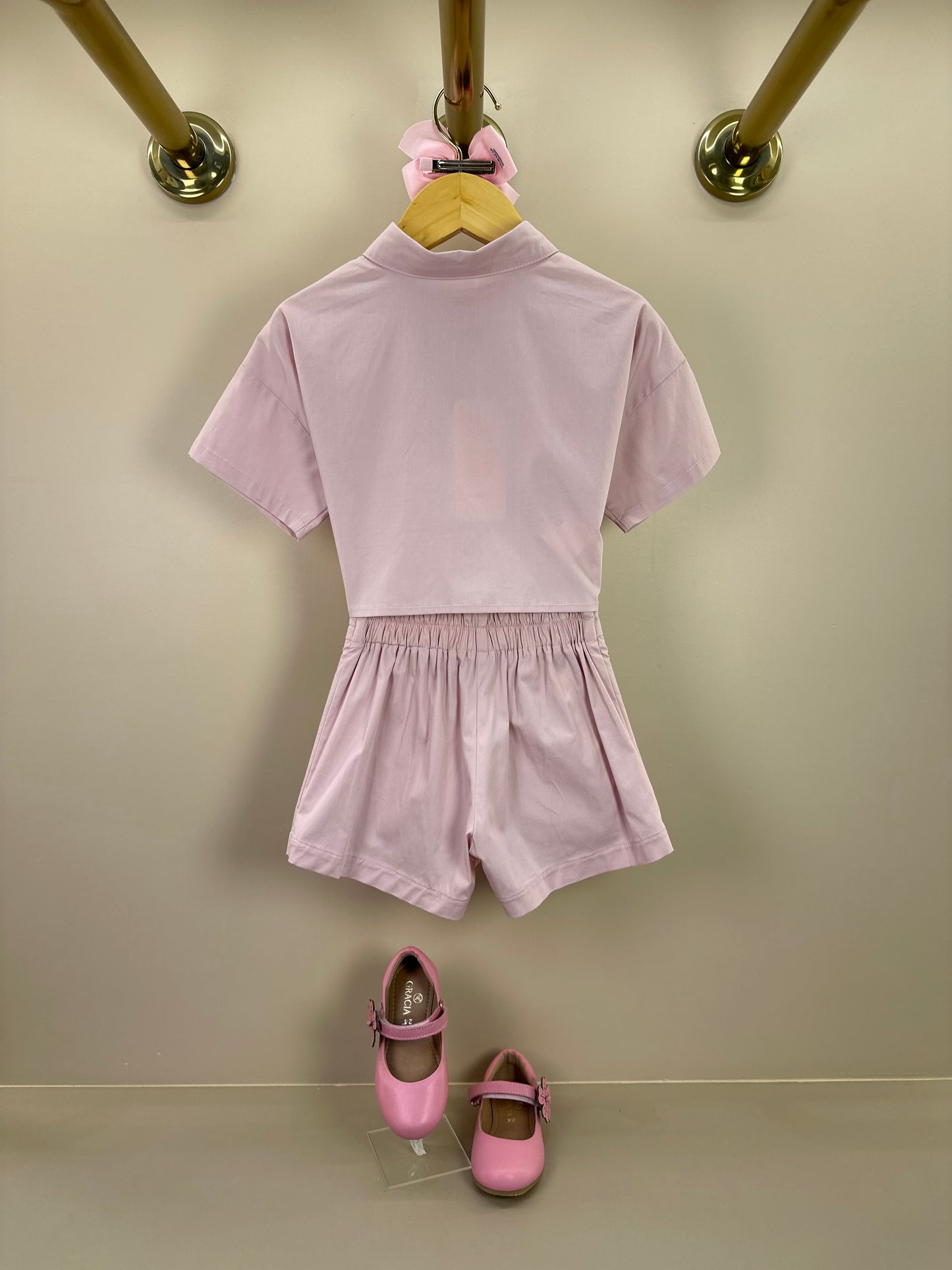 Conjunto Infantil Algodão Camisa Bordada e Shorts-saia Pregas Nude - Um Mais Um