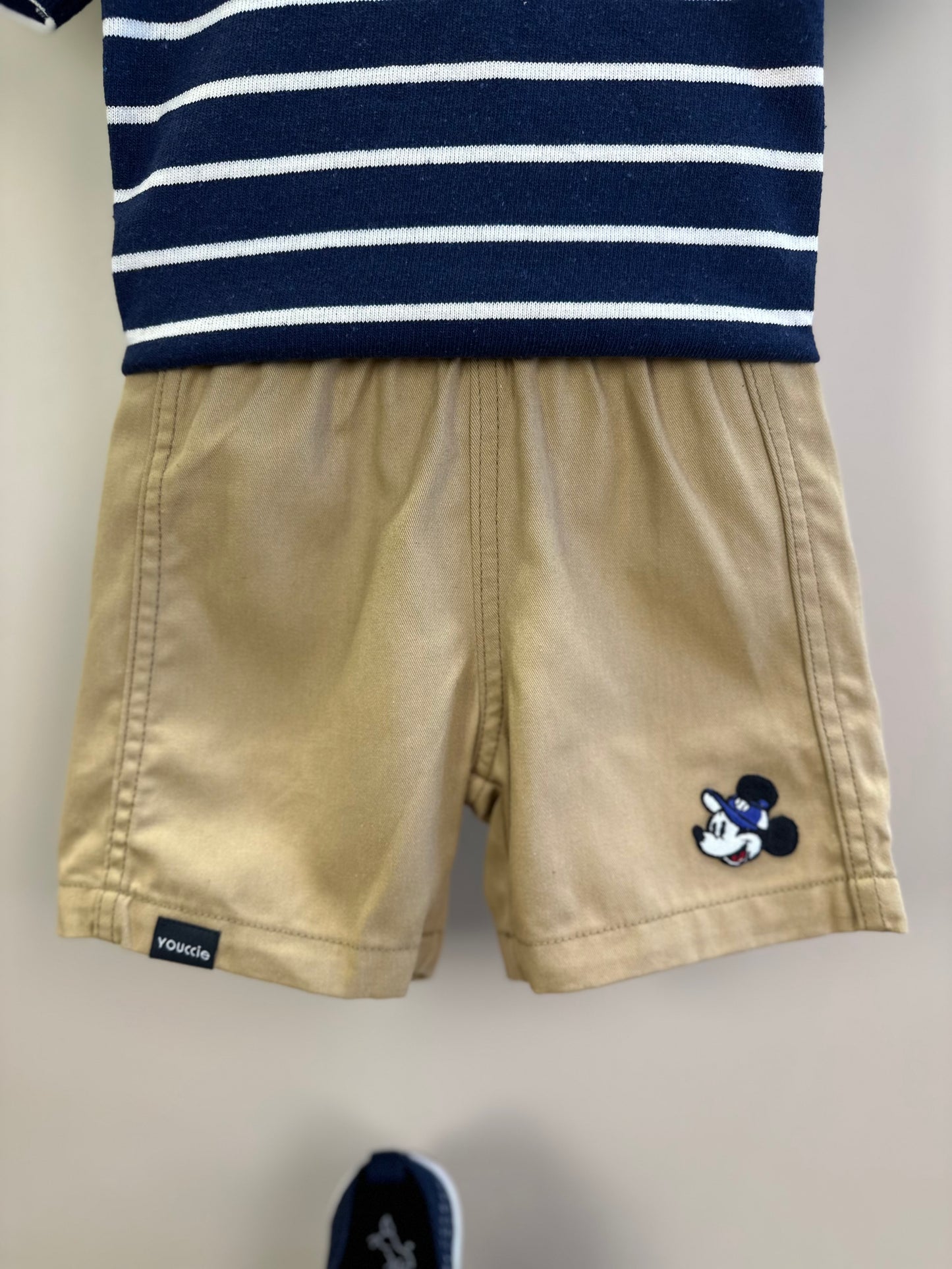 Conjunto Infantil Blusa MC Listrada Azul Marinho e Bermuda Bege - Youccie
