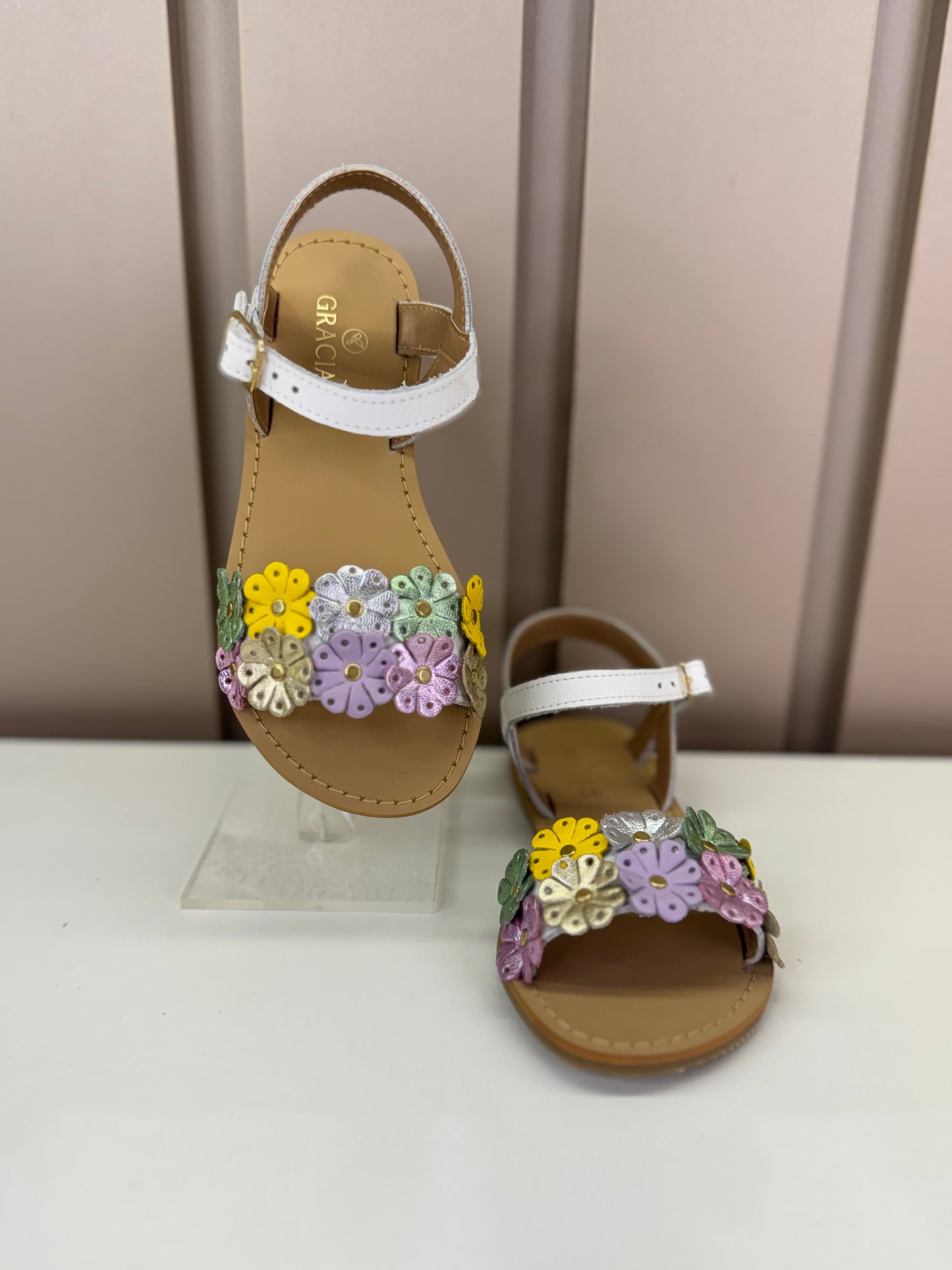 Sandália Infantil Mariah Branca Flores Coloridas - Gracia