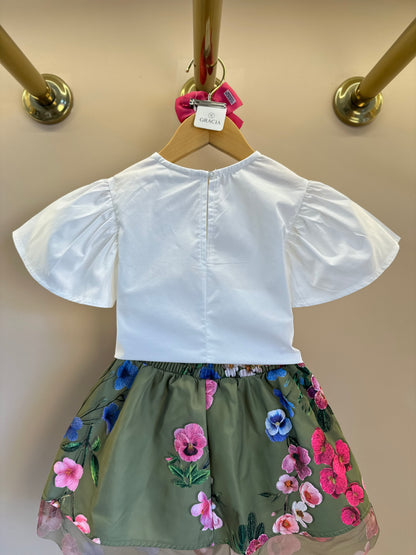 Conjunto Infantil Blusa Off White e Saia Conceito Tule Floral Bordado Verde Forest - Animê
