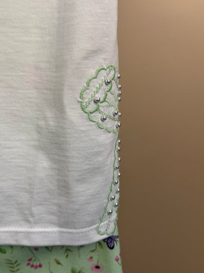 Conjunto Infantil Blusa Bordado Pérolas e Shorts Legging Verde Estampado - Petit Cherie