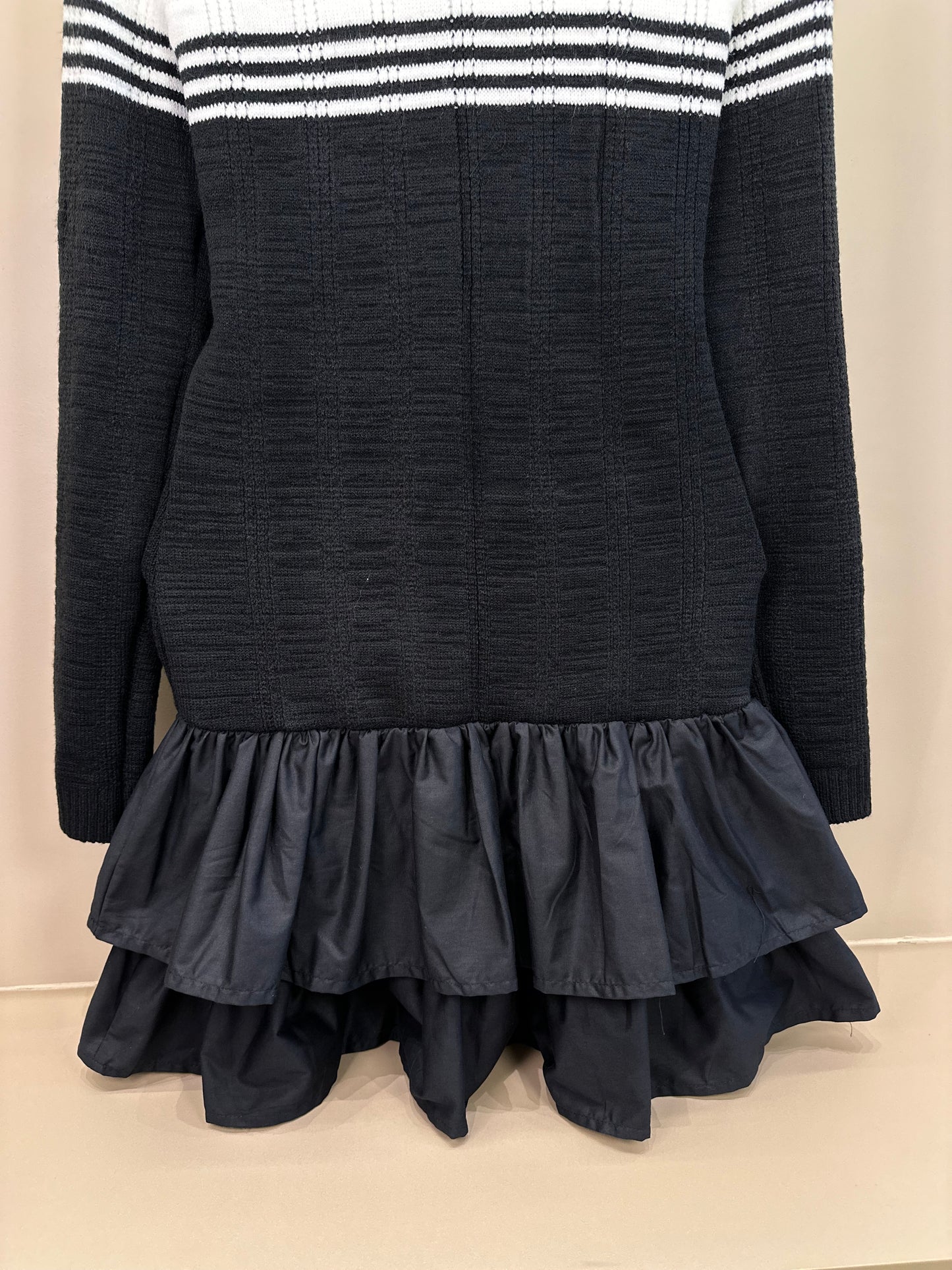 Vestido Teen Manga Longa Tricot Babados Preto - Two In