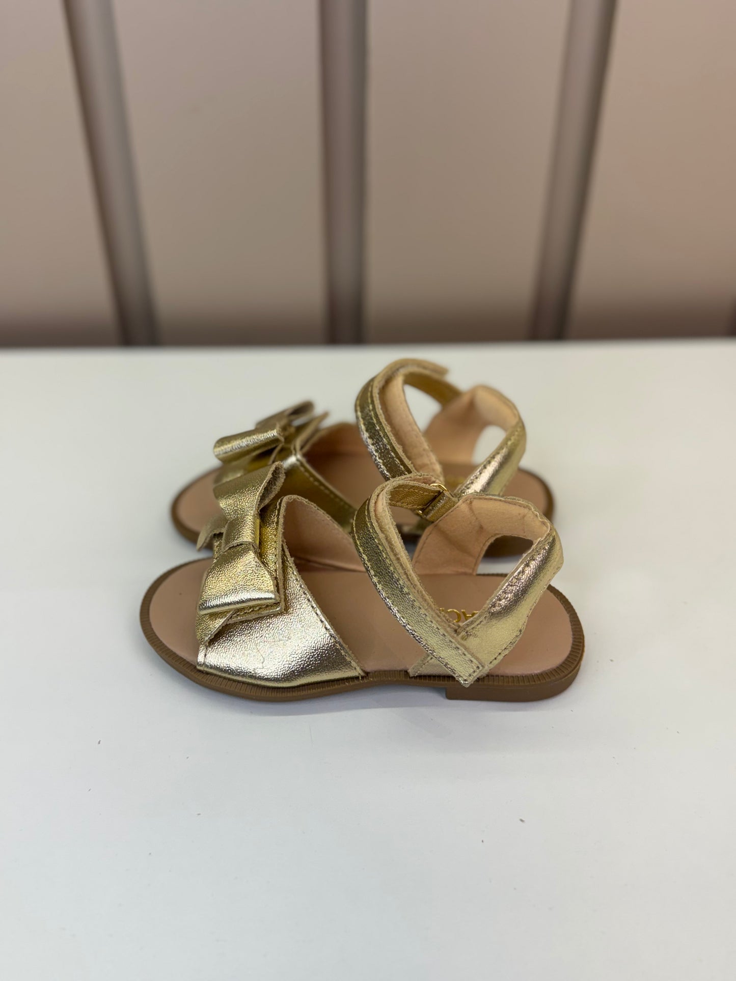 Sandália Infantil Manu Laço Velcro Dourada - Gracia