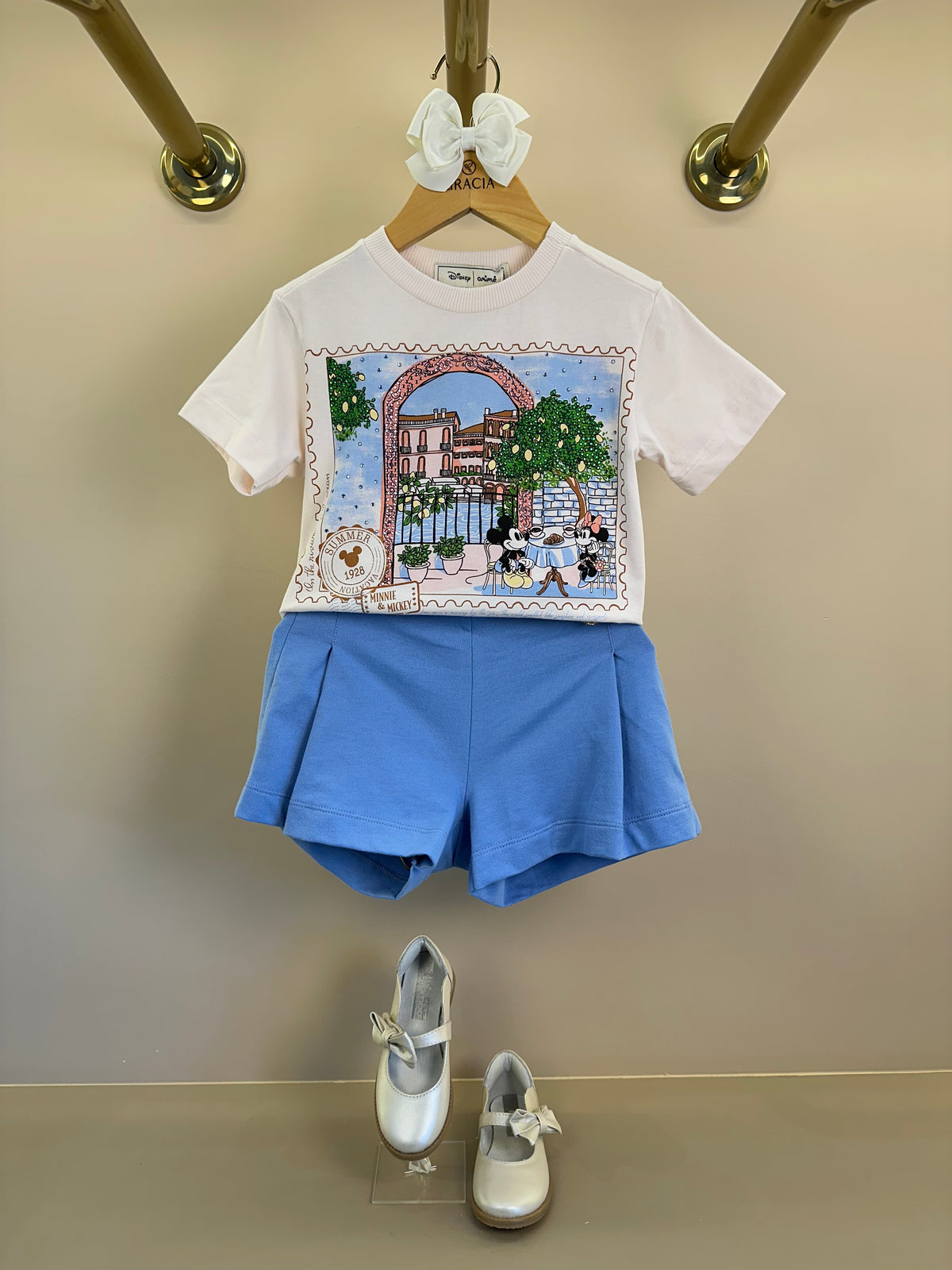 Conjunto Infantil Blusa Mickey e Minnie Paris e Shorts Azul Pregas Com Pingente - Animê