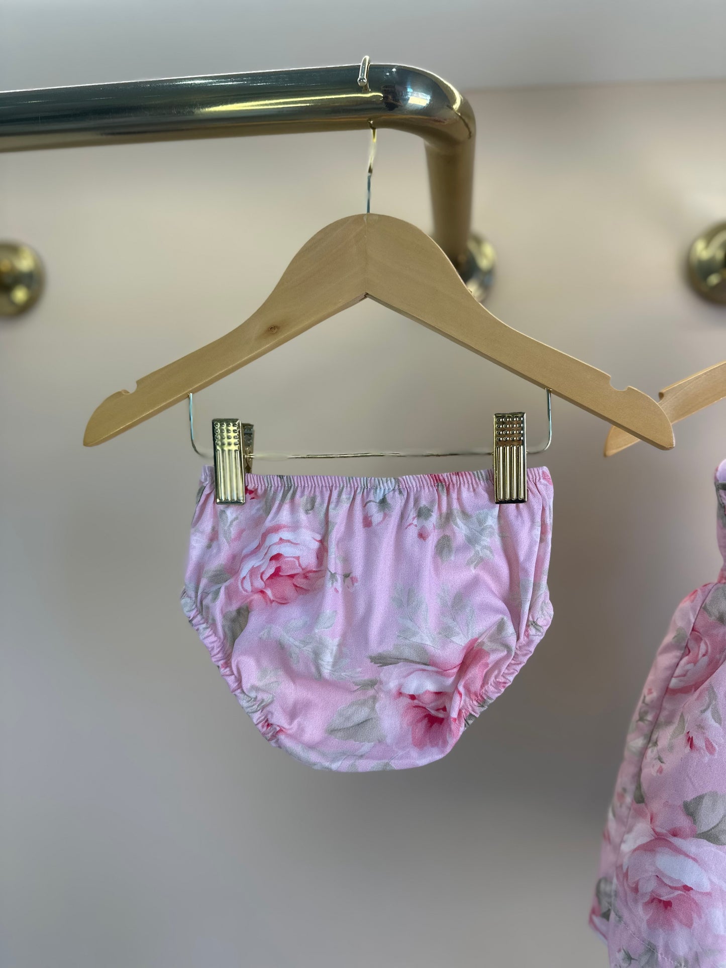 Vestido Bebê Algodão Laço Puffer com Calcinha Maxi Rosas - Pituchinhus