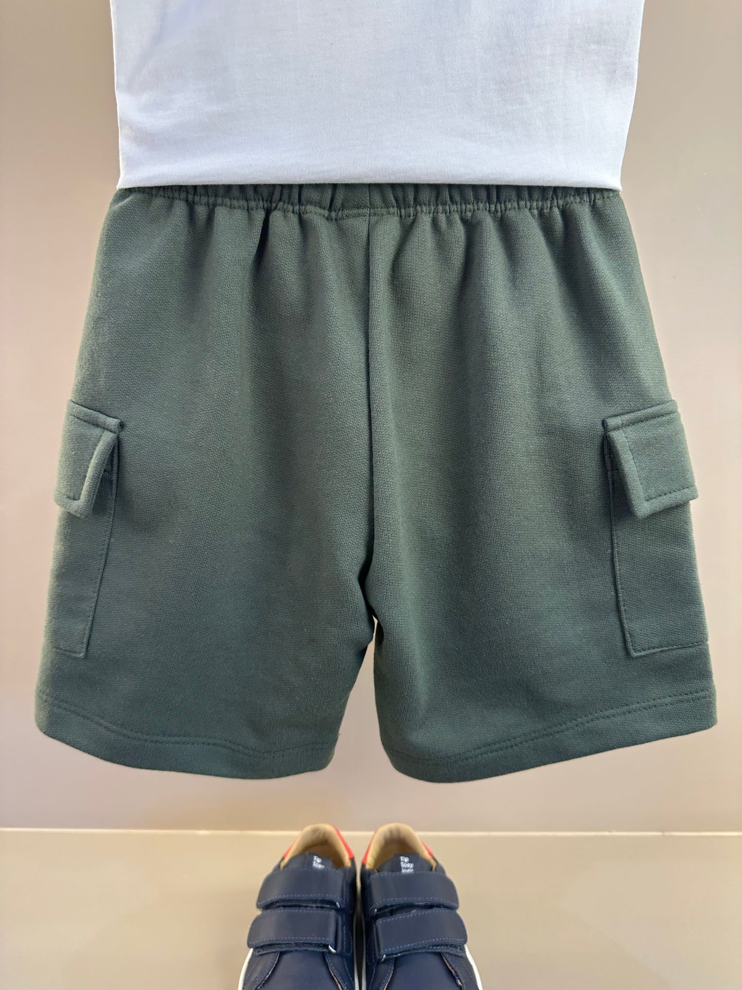 Conjunto Infantil Camiseta Silk nas Costas e Bermuda Cargo Militar Verde - Beabá