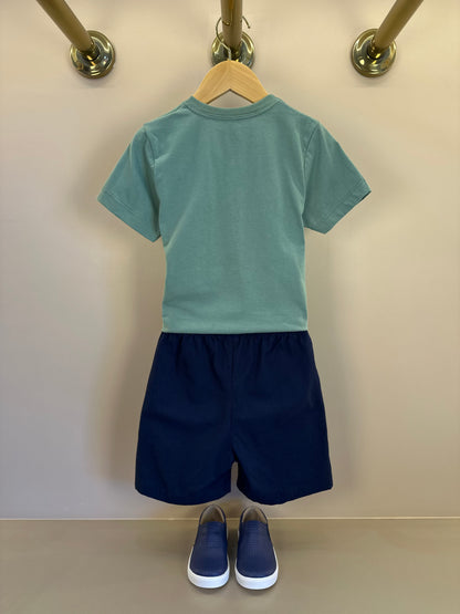 Conjunto infantil Camiseta Verde e Bermuda Marinho - Little Johnny