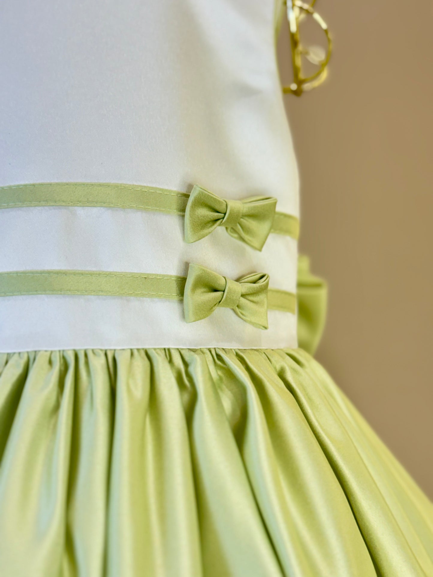 Vestido Infantil de Festa Lacinhos Verde Sininho - Mio Bebê