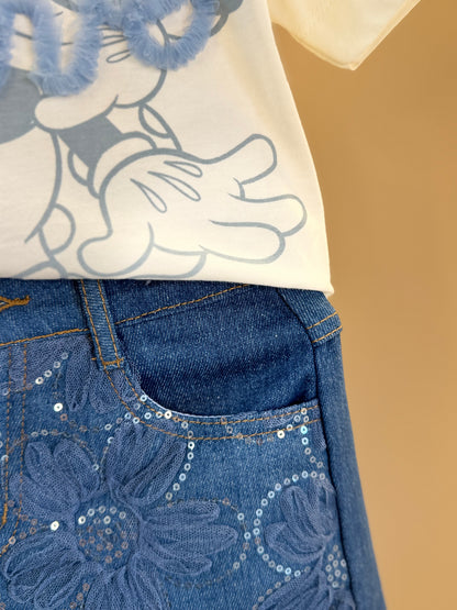 Conjunto Infantil Blusa Minnie Love e Shorts Jeans Bordada Tule Flores - Animê