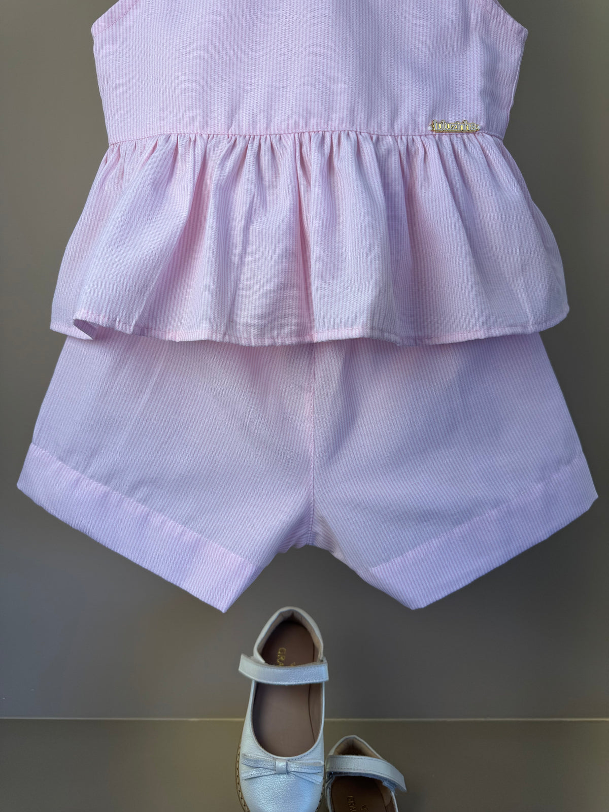 Conjunto Infantil Blusa Com Aplicação de Flor Em Crochê e Shorts - Luluzinha