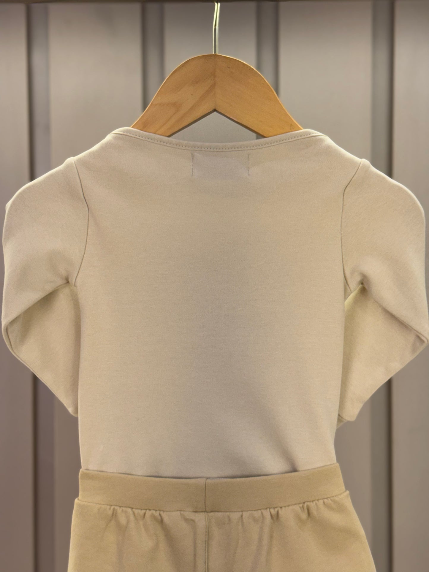 Conjunto Bebê Body Suedine Algodão ML Trio Teddy e Bermuda Moletom Algodão Bege - Dame