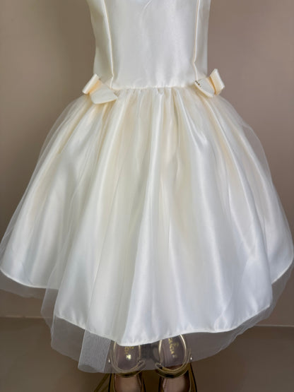 Vestido Infantil Laços Laterais Bordado e Pérolas Creme - Petit Cherie