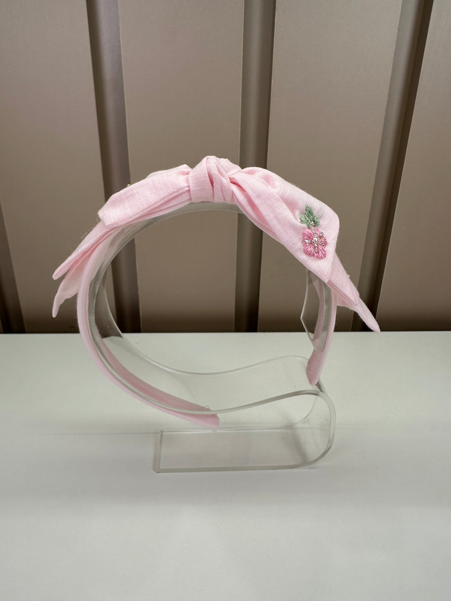Tiara Infantil Mariana Rosa Tecido Algodão Laço Duplo Flores Bordadas - Roana
