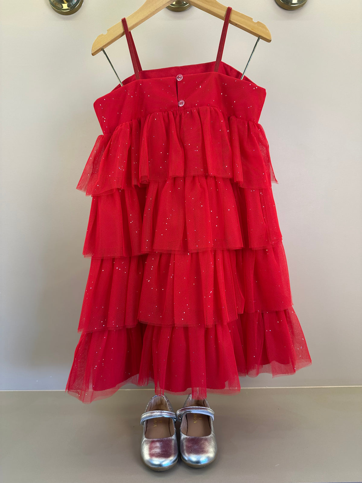Vestido Infantil Babados Em Camadas Com Paetês Vermelho - Petit Cherie