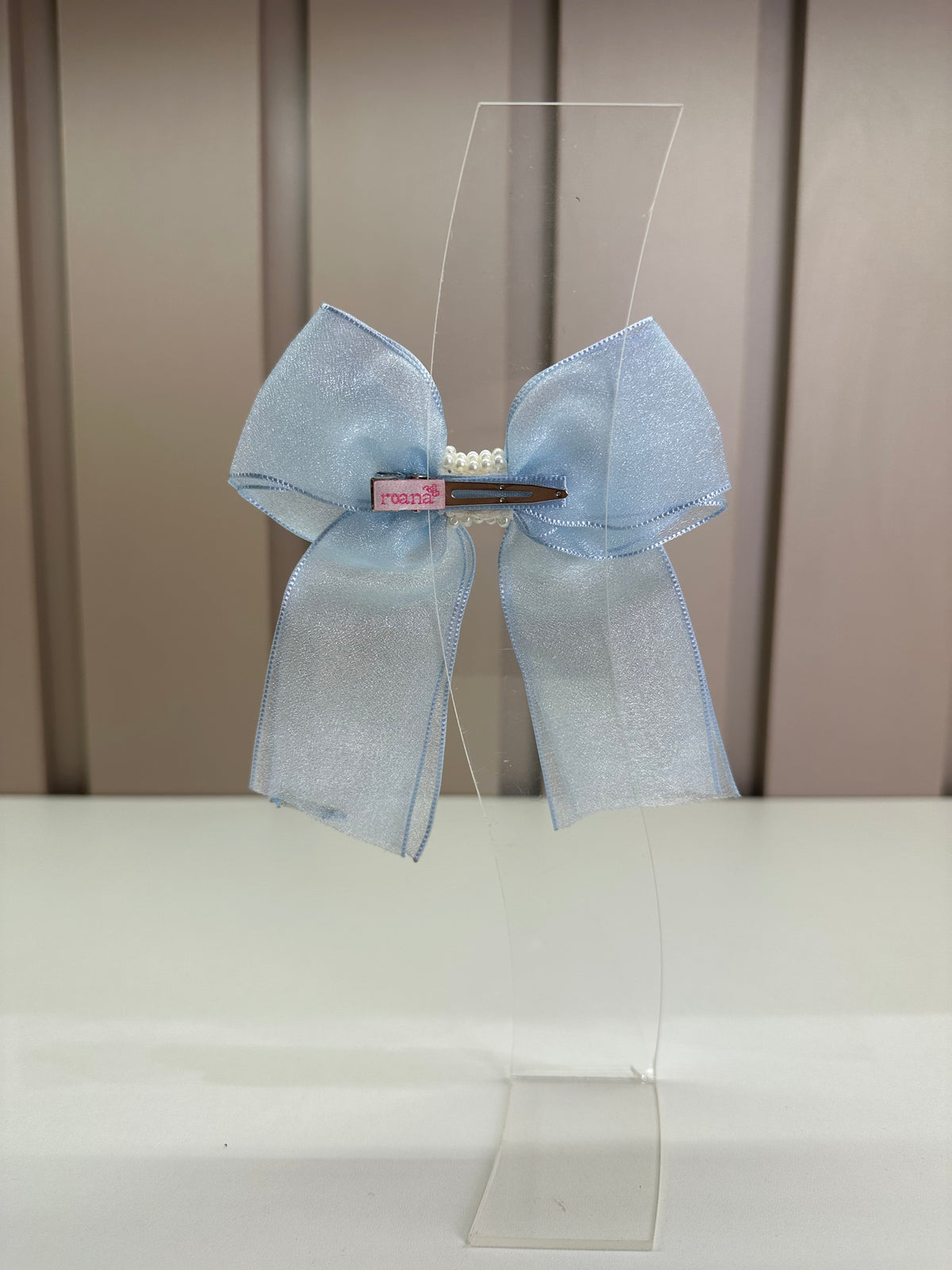 Laço Infantil Organza Azul Claro Miolo Pérolas - Roana