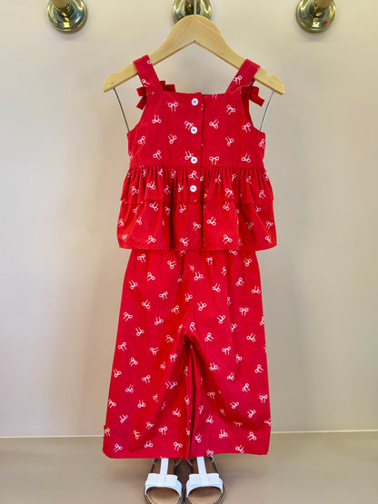 Conjunto Infantil Blusa Babados Lacinhos e Calça Pantacourt Lacinhos - Pituchinhus