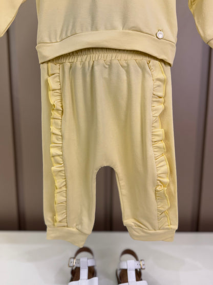 Conjunto Bebê Abrigo  Com Capuz E Calça  Com Babadinhos Amarelo - Um Mais Um