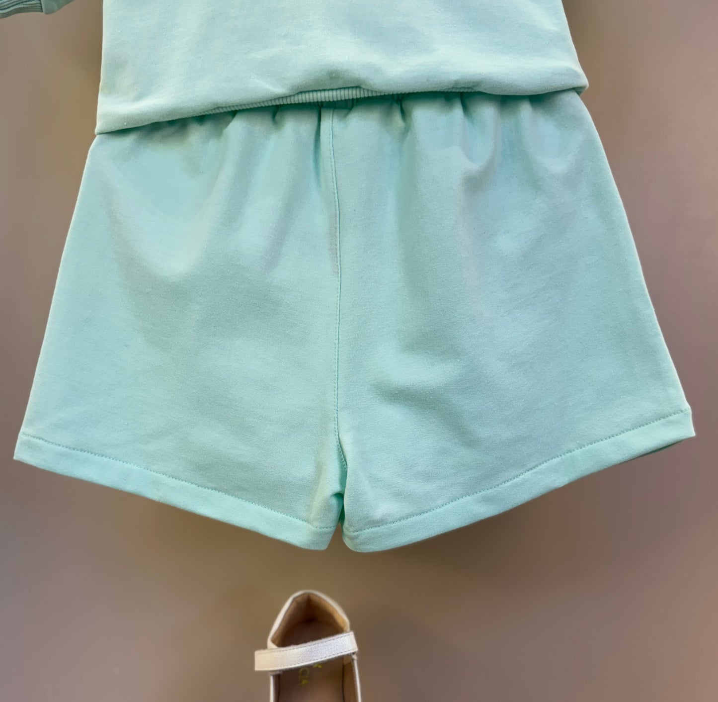 Conjunto Infantil Short  Com Cinto  E Blusa Turquesa Com Bolsos Bordados  Verde - Gabriela Aquarela