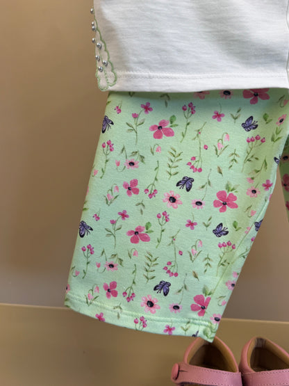 Conjunto Infantil Blusa Bordado Pérolas e Shorts Legging Verde Estampado - Petit Cherie