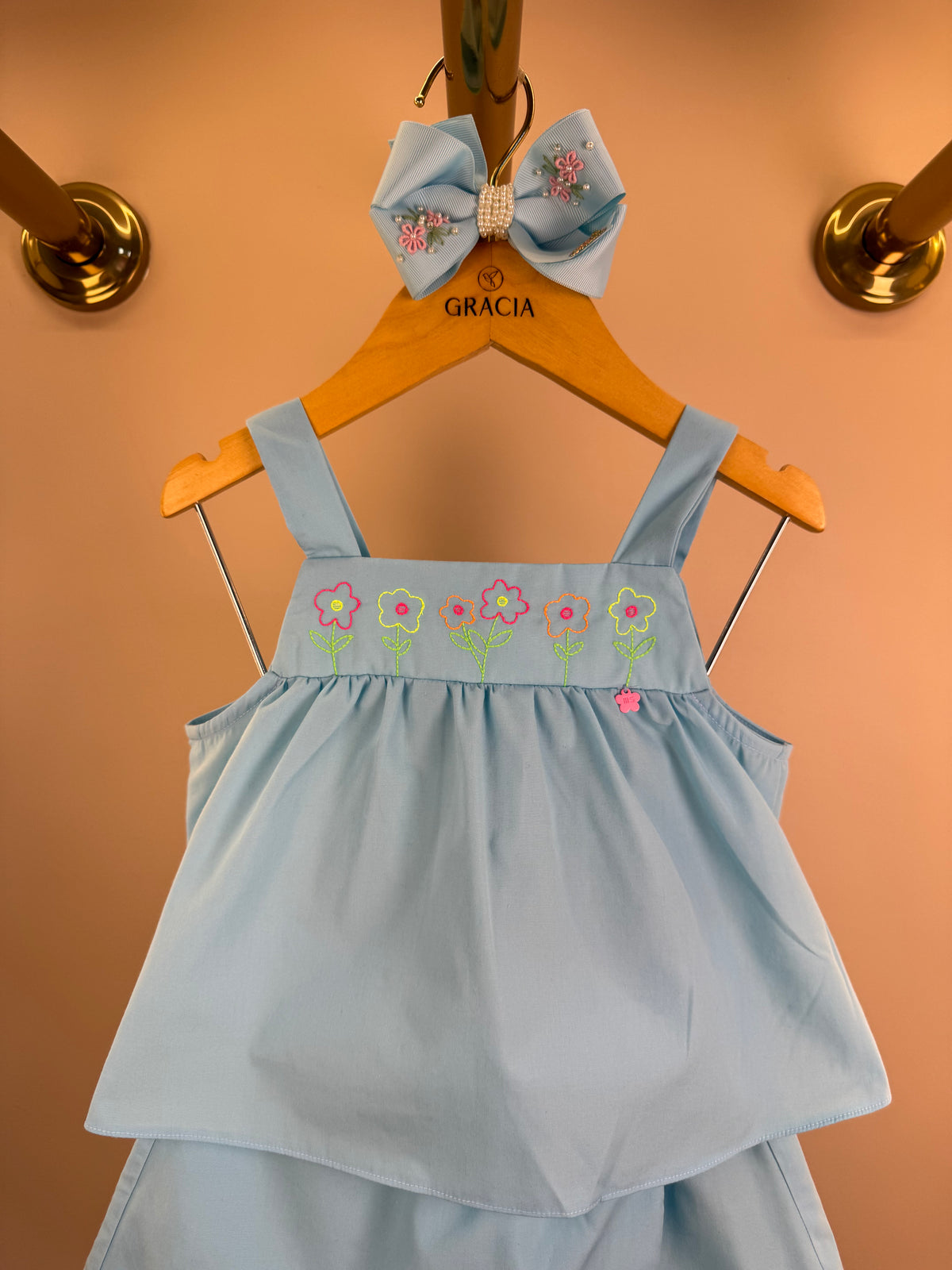 Conjunto Infantil Azul Claro Blusa Bordado Floral e Shorts Saia - Mon Sucré