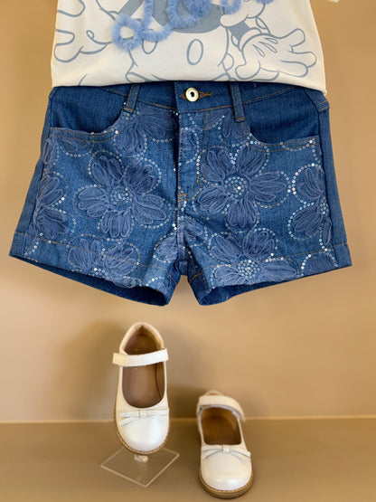 Conjunto Infantil Blusa Minnie Love e Shorts Jeans Bordada Tule Flores - Animê