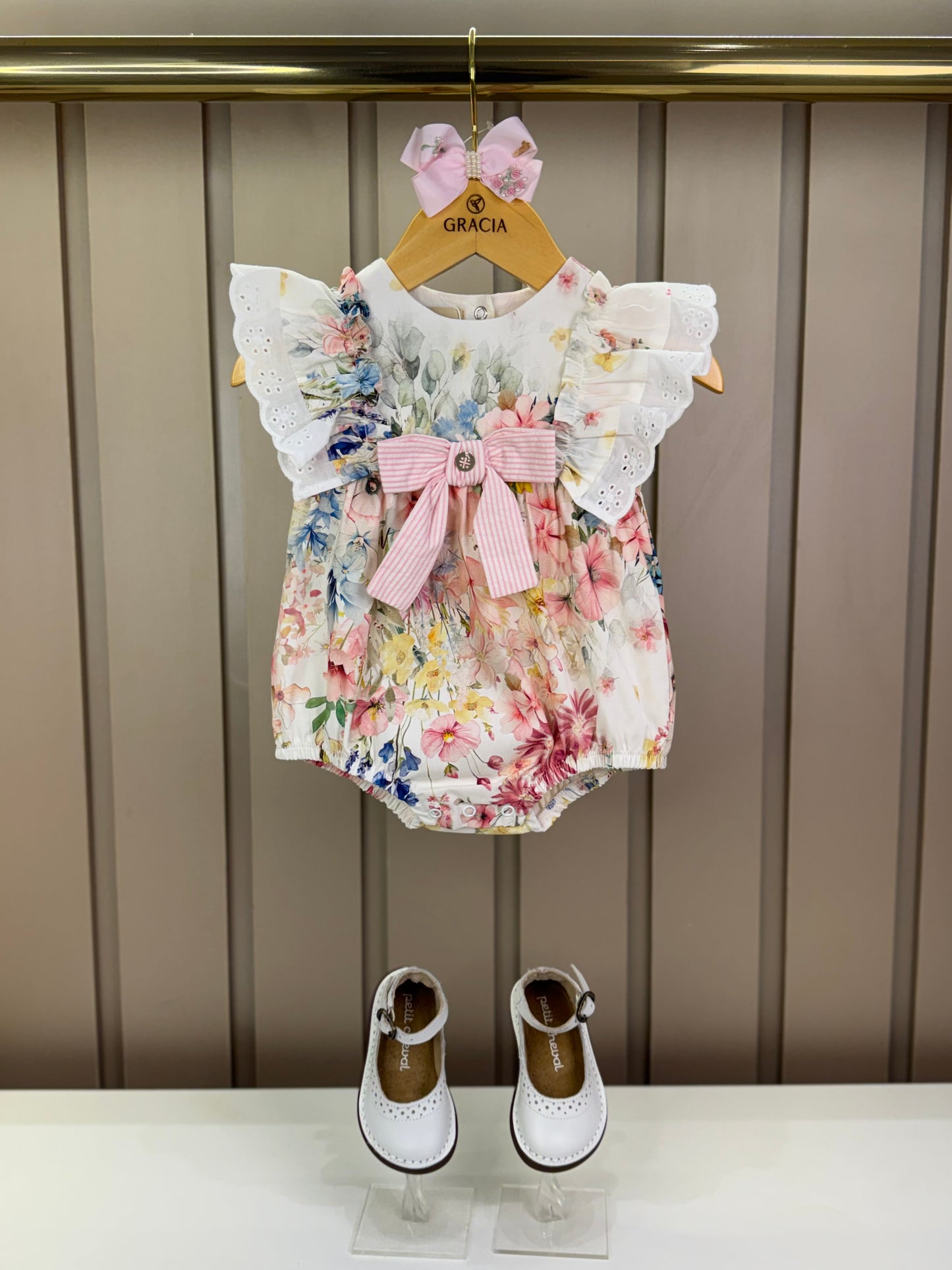 Romper Bebê Fofinho Algodão Babados e Lacinho Floral Candy - Um Mais Um
