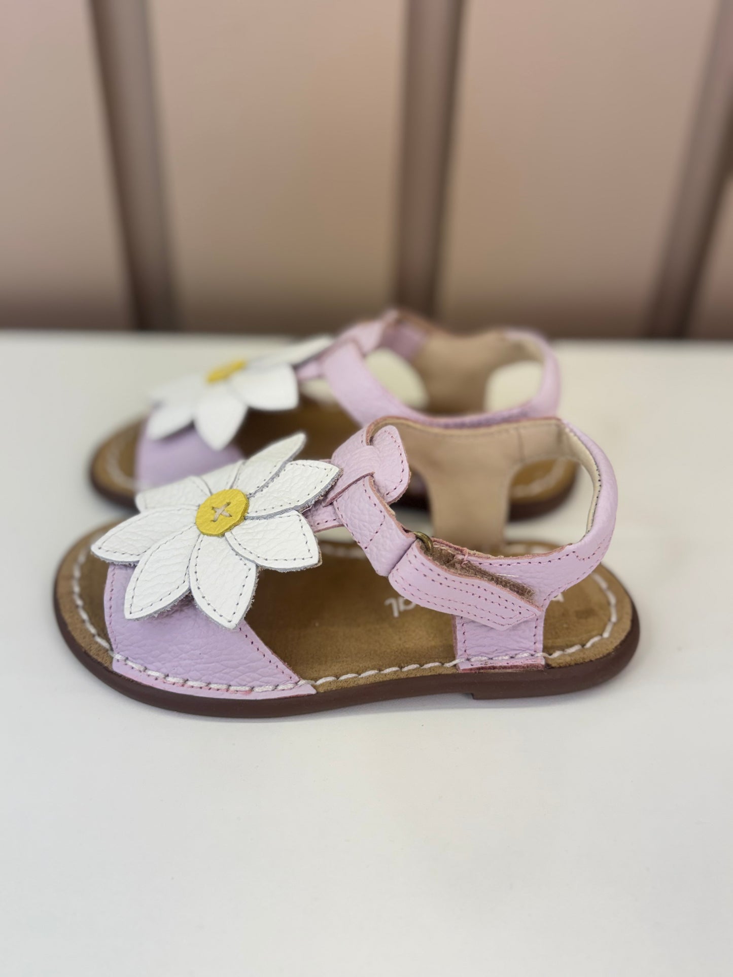 Sandália Infantil Carrossel Lilac/Flor Margarida - Petit Cheval
