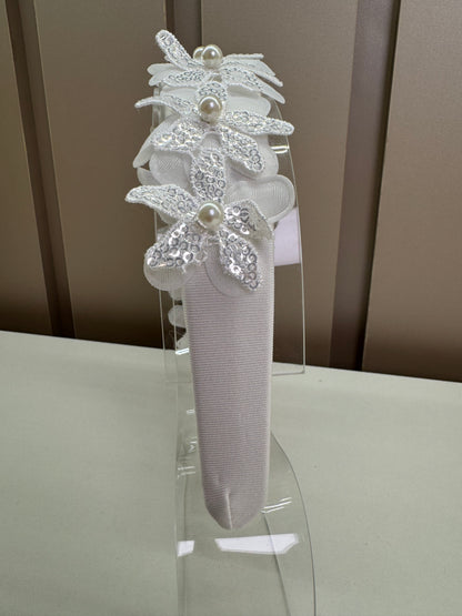 Tiara Infantil Flores 3D Off White - Petit Cherie