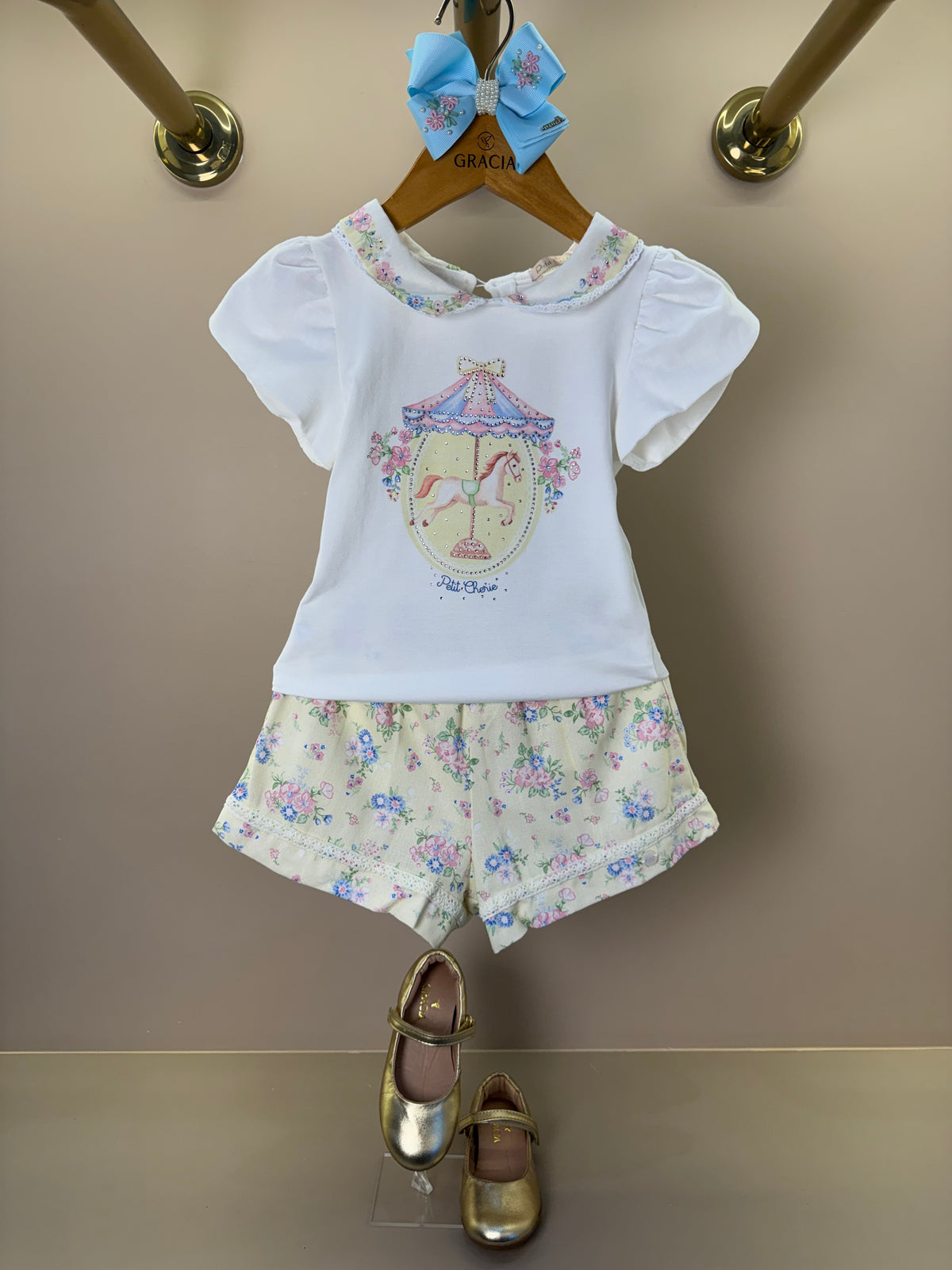 Conjunto Infantil Blusa Strass e Shorts Amarelo Estampa Florais - Petit Cherie