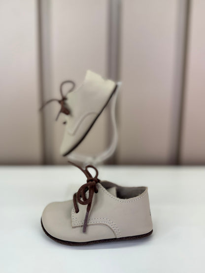 Sapato Bebê Balão Couro Areia - Petit Cheval