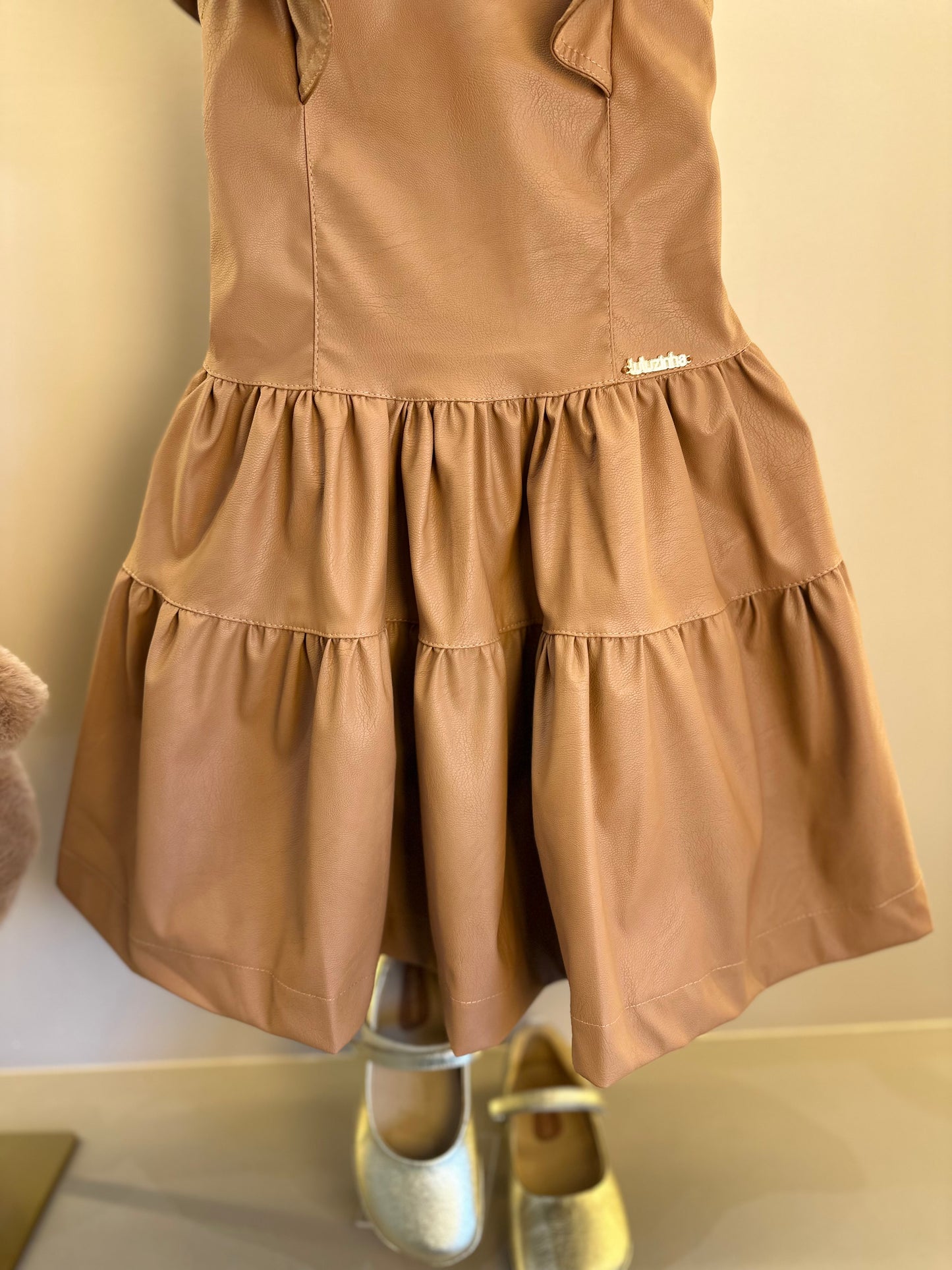 Vestido Infantil Rodado Babadinhos Couro Tech Caramelo - Luluzinha