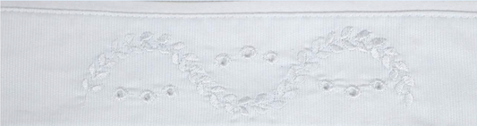 Kit Fralda de Ombro + Fraldinha Boca Bebê Luxo Bordadas Ramos Branco - Roana