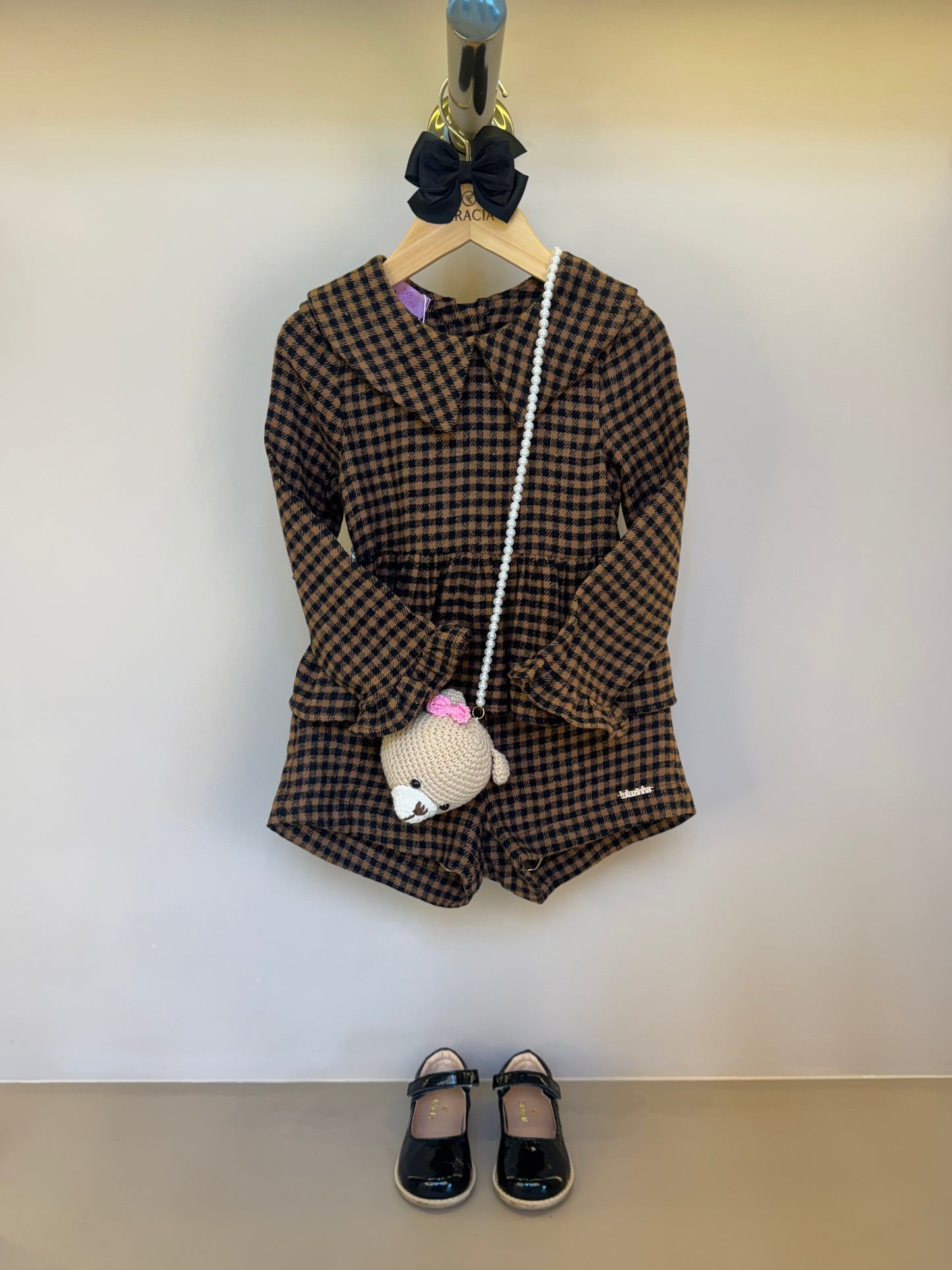 Conjunto Infantil Alfaiataria Casaquinho e Shorts Xadrez com Bolsinha Ursinho - Luluzinha