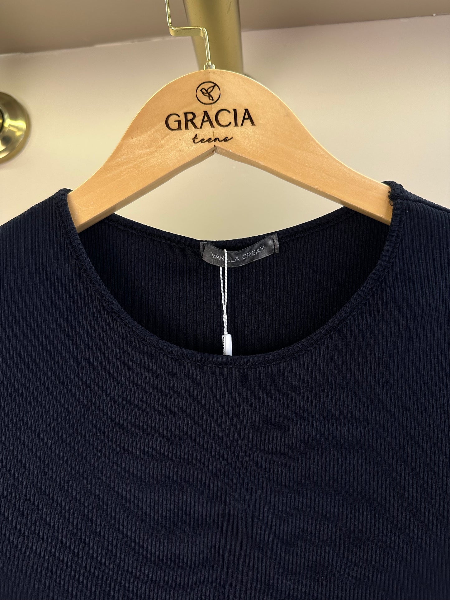 Blusa Teen Cropped Poliamida Com Detalhes Nas Costas - Vanilla Cream