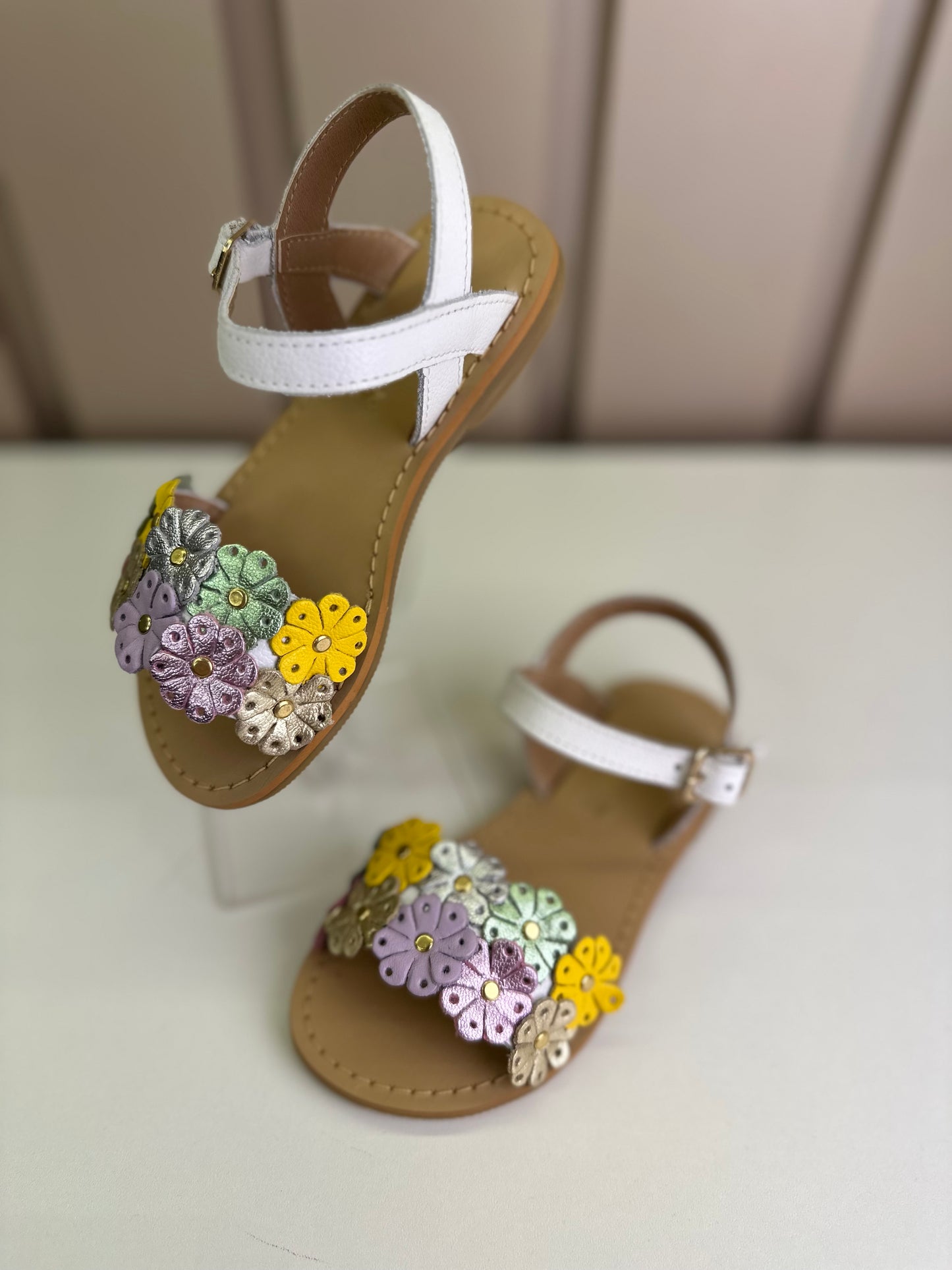Sandália Infantil Mariah Branca Flores Coloridas - Gracia