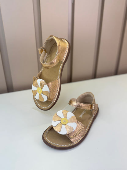 Sandália Infantil Rolimã Cobre/Flor Catavento - Petit Cheval