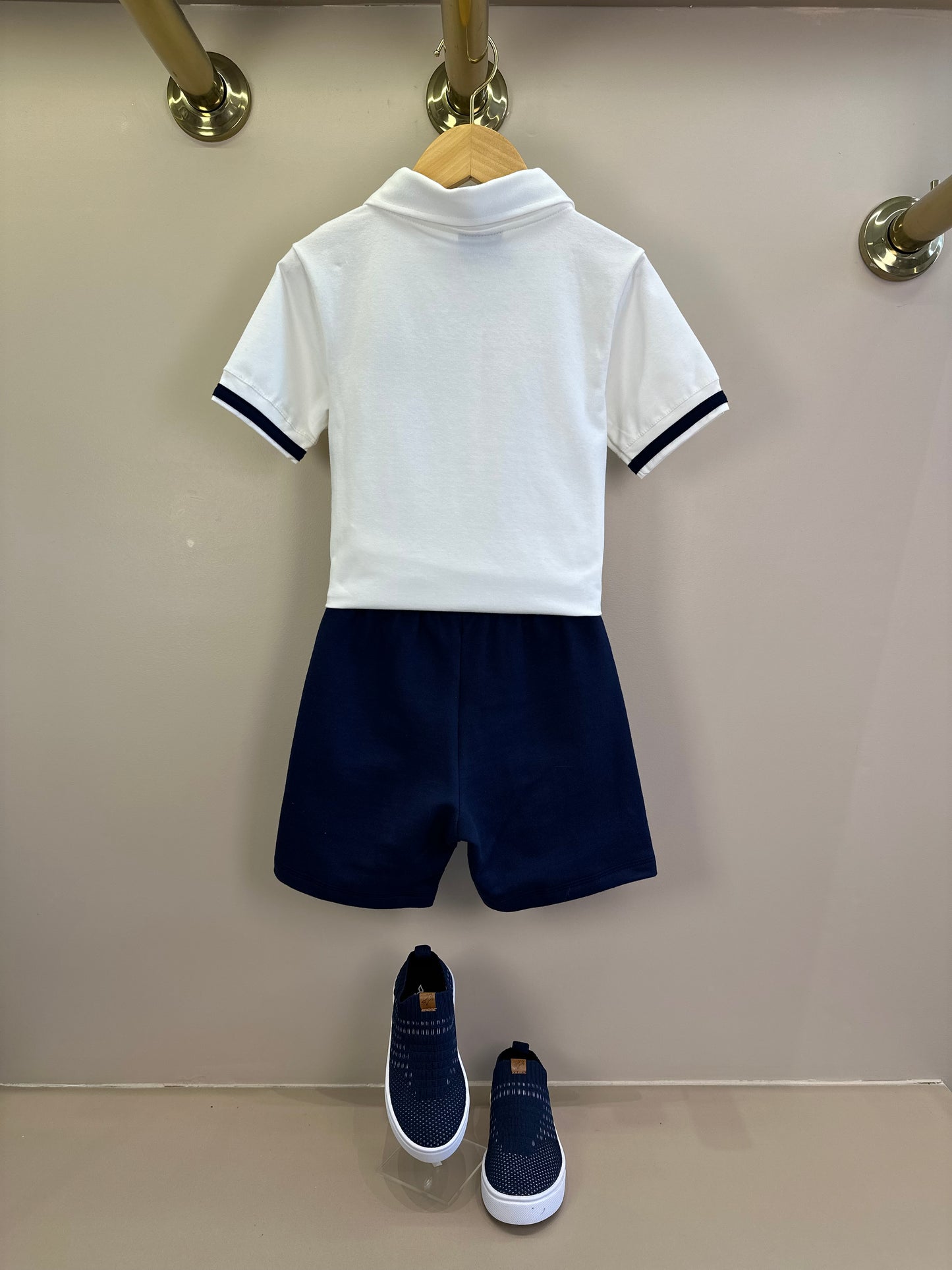 Conjunto Infantil Camisa Polo Branca e Bermuda Azul Marinho - Youccie