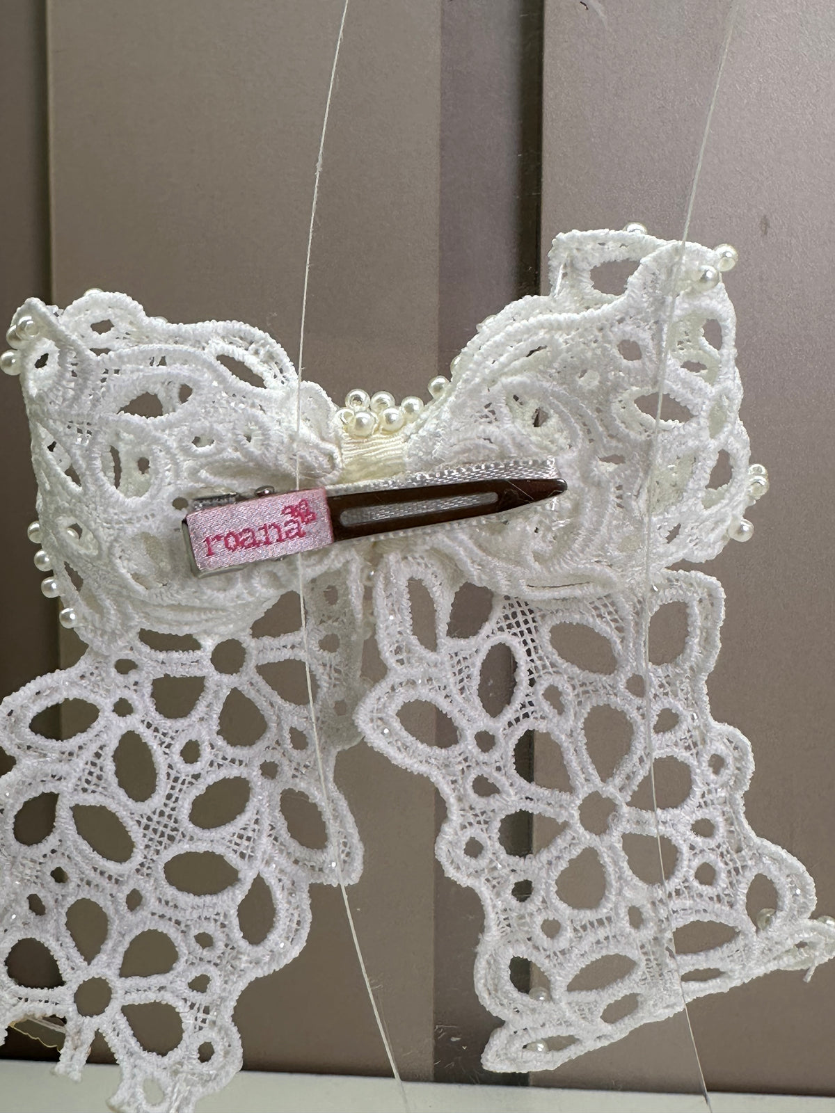 Laço Infantil Renda Guiper Off-White Mini Pérolas -Roana