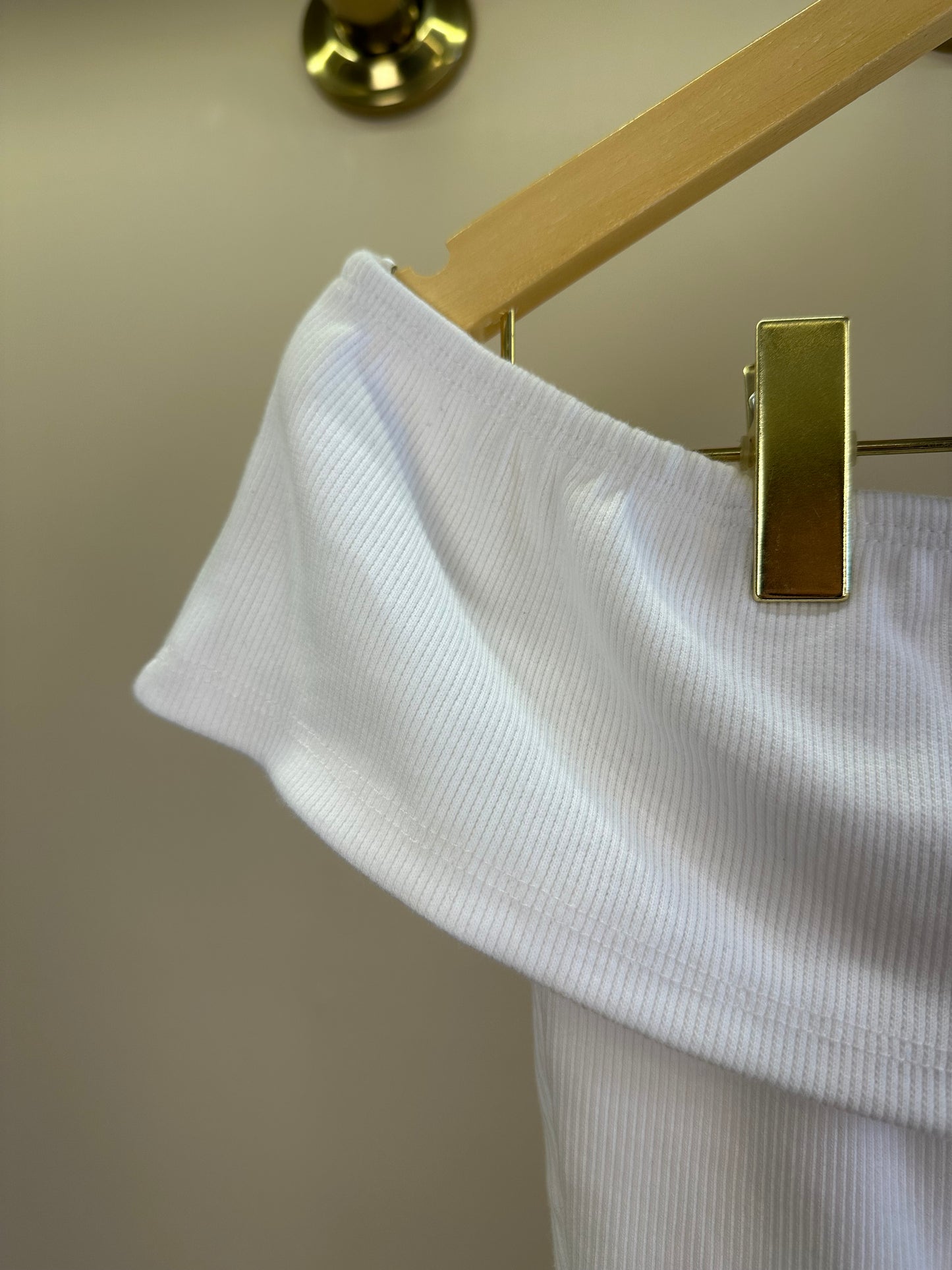Blusa Teen Ombro a Ombro Off White - Authoria